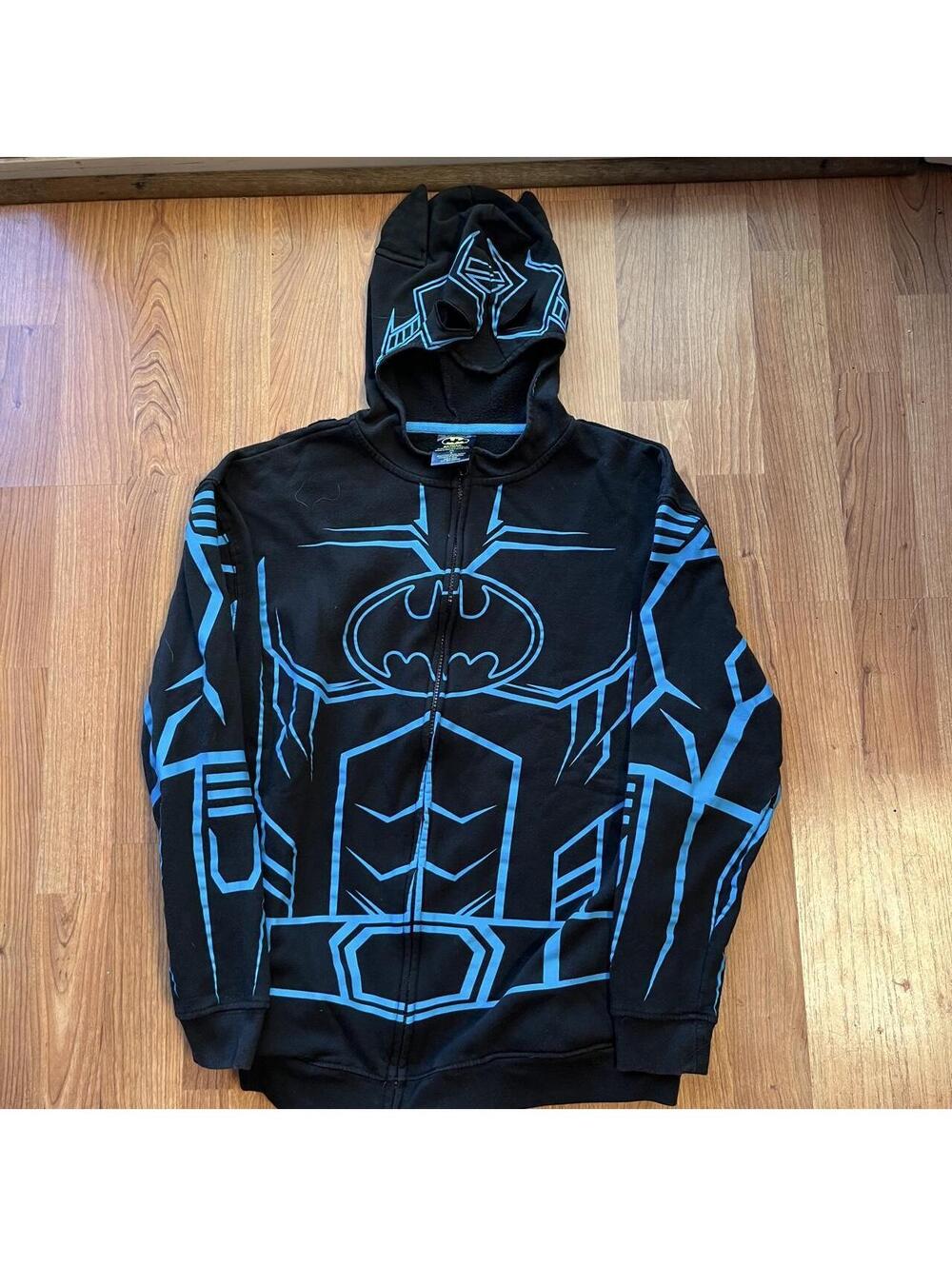 Vintage Y2K bat man hoodie | size S